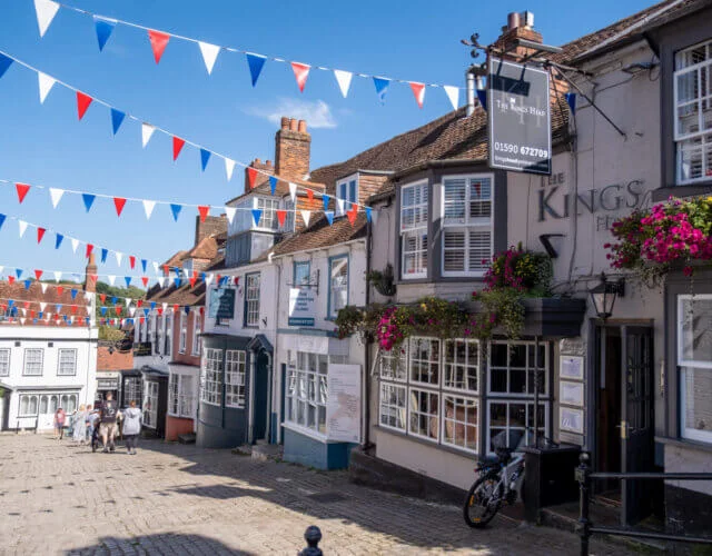 Lymington-patio cleaning services near me