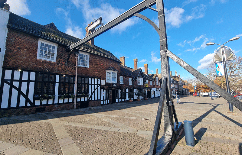 crawley-removing stains from walls